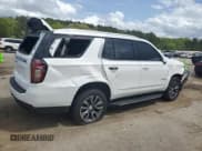 ✅ 2021 Chevrolet Tahoe LS • VIN: 1GNSCMKD5MR381599 • Lot: 51593145. Wystawiony na Copart z przebiegiem 69 920 mil. Bezpłatny archiwum sprzedaży aukcyjnych z USA i szczegółowy raport historii pojazdu na DreamBid. Zdjęcie 3.