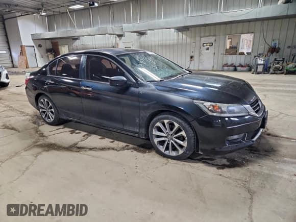 ✅ 2014 Honda Accord Sport • VIN: 1HGCR2F55EA284813 • Лот: 94130305. Опубликован ранее на Copart с пробегом 158 010 миль. Бесплатный доступ к архиву аукционных продаж из США и подробный отчёт об истории автомобиля на DreamBid. Изображение 4.