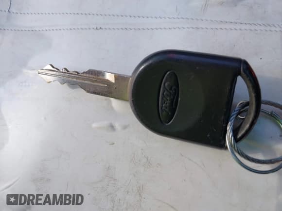 ✅ 2010 Ford Ranger XL • VIN: 1FTKR1ED7APA52847 • Lot: 43208284. Listed on IAAI with 171,031 mi. Free auction sales archive from the USA and detailed vehicle history report at DreamBid. Image 11.