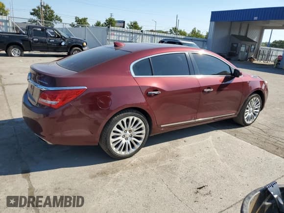 ✅ 2015 Buick LaCrosse Premium II • VIN: 1G4GF5G32FF285456 • Lot: 71147585. Wystawiony na Copart z przebiegiem 88 915 mil. Bezpłatny archiwum sprzedaży aukcyjnych z USA i szczegółowy raport historii pojazdu na DreamBid. Zdjęcie 3.
