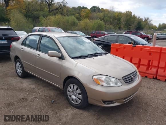 ✅ 2004 Toyota Corolla LE • VIN: 1NXBR32E74Z331130 • Lot: 43493535. Wystawiony na IAAI z przebiegiem 281 931 mil. Bezpłatny archiwum sprzedaży aukcyjnych z USA i szczegółowy raport historii pojazdu na DreamBid. Zdjęcie 1.