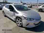 2017 Chevrolet Volt LT z VIN 1G1RC6S56HU217351, wystawiony jako Copart lot #62164243 z przebiegiem 36 321 mil mil oraz . Historia ofert i sprzedaży dostępna na DreamBid. Obrazek 4.