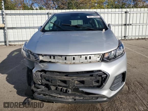 ✅ 2021 Chevrolet Trax LS • VIN: KL7CJKSB7MB301442 • Lot: 82714655. Listed on Copart with 53,597 mi. Free auction sales archive from the USA and detailed vehicle history report at DreamBid. Image 5.