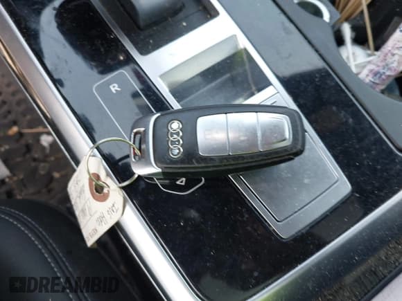 ✅ 2019 Audi Q8 Prestige • VIN: WA1CVAF12KD008367 • Lot: 42658145. Listed on IAAI with 64,015 mi. Free auction sales archive from the USA and detailed vehicle history report at DreamBid. Image 11.