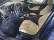 ✅ 2017 Jaguar F-Pace 20d Premium • VIN: SADCJ2BN2HA089496 • Lot: 92824285. Wystawiony na Copart z przebiegiem 132 491 mil. Bezpłatny archiwum sprzedaży aukcyjnych z USA i szczegółowy raport historii pojazdu na DreamBid. Zdjęcie 7.