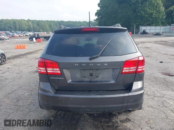 ✅ 2018 Dodge Journey SE • VIN: 3C4PDCAB8JT508144 • Lot: 43004779. Wystawiony na IAAI z przebiegiem 153 238 mil. Bezpłatny archiwum sprzedaży aukcyjnych z USA i szczegółowy raport historii pojazdu na DreamBid. Zdjęcie 17.