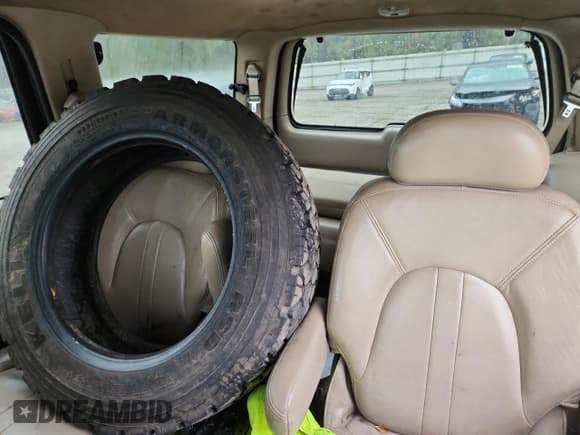 ✅ 2000 Ford Expedition Eddie Bauer • VIN: 1FMRU17L1YLB48889 • Lot: 82709805. Wystawiony na Copart z przebiegiem Nie podano. Bezpłatny archiwum sprzedaży aukcyjnych z USA i szczegółowy raport historii pojazdu na DreamBid. Zdjęcie 10.