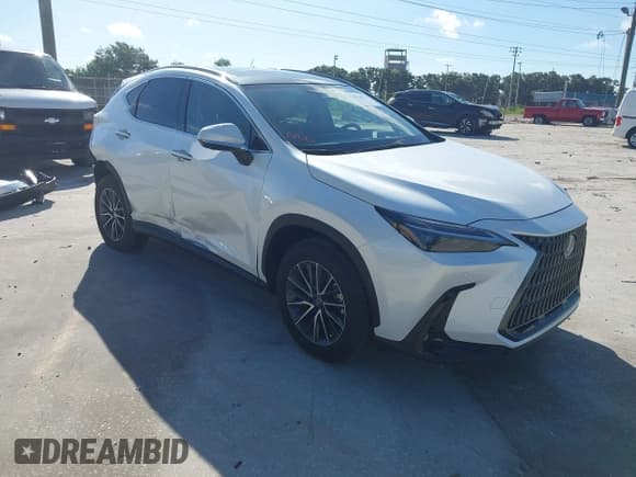 ✅ 2025 Lexus NX 350 Luxury • VIN: 2T2HGCEZ2SC077643 • Lot: 42754576. Wystawiony na IAAI z przebiegiem 5 717 mil. Bezpłatny archiwum sprzedaży aukcyjnych z USA i szczegółowy raport historii pojazdu na DreamBid. Zdjęcie 1.