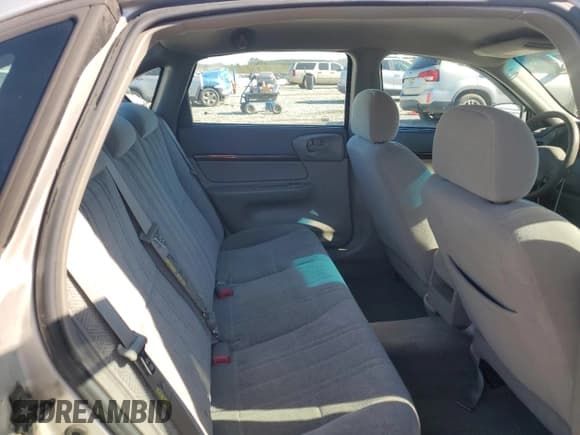 ✅ 2003 Chevrolet Impala • VIN: 2G1WF52E139218255 • Lot: 86314905. Wystawiony na Copart z przebiegiem 297 670 mil. Bezpłatny archiwum sprzedaży aukcyjnych z USA i szczegółowy raport historii pojazdu na DreamBid. Zdjęcie 10.