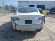 ✅ 2021 Tesla Model 3 Long Range • VIN: 5YJ3E1EB9MF048490 • Lot: 43697250. Wystawiony na IAAI z przebiegiem 58 078 mil. Bezpłatny archiwum sprzedaży aukcyjnych z USA i szczegółowy raport historii pojazdu na DreamBid. Zdjęcie 16.