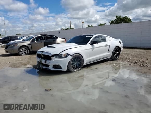 ✅ 2016 Ford Mustang EcoBoost • VIN: 1FA6P8TH2G5277273 • Lot: 72072865. Listed on Copart with 47,898 mi. Free auction sales archive from the USA and detailed vehicle history report at DreamBid. Image 1.