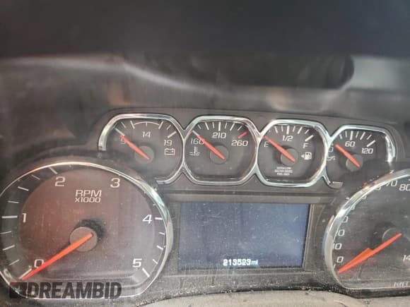 ✅ 2015 GMC Sierra 3500HD SLT • VIN: 1GT423C89FF128502 • Лот: 71506535. Опубликован ранее на Copart с пробегом 213 523 миль. Бесплатный доступ к архиву аукционных продаж из США и подробный отчёт об истории автомобиля на DreamBid. Изображение 9.