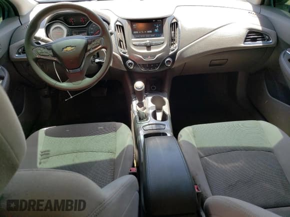 ✅ 2018 Chevrolet Cruze LT • VIN: 1G1BE5SM1J7241431 • Lot: 63491543. Listed on Copart with 64,775 mi. Free auction sales archive from the USA and detailed vehicle history report at DreamBid. Image 8.