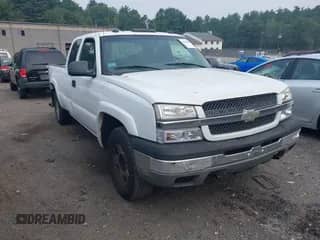 2005 Chevrolet Silverado 1500 Z71 with VIN 2GCEK19B351261239, listed as a IAAI auction lot 42902405 with 177,649 mi miles and . Bid and sale history available at DreamBid. Image 1.