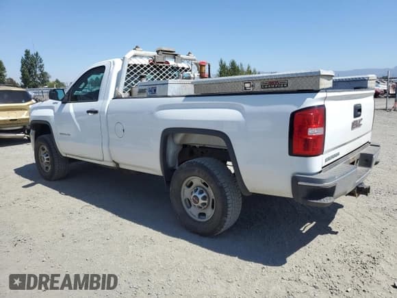 ✅ 2018 GMC Sierra 2500HD • VIN: 1GT02REG0JZ254258 • Lot: 68394525. Listed on Copart with 151,927 mi. Free auction sales archive from the USA and detailed vehicle history report at DreamBid. Image 2.