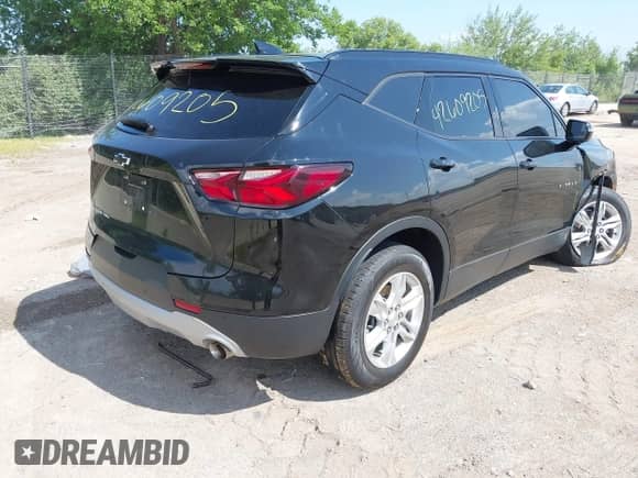 ✅ 2021 Chevrolet Blazer LT • VIN: 3GNKBJRS9MS576558 • Lot: 42609205. Wystawiony na IAAI z przebiegiem 78 866 mil mil. Skorzystaj z bezpłatnego archiwum sprzedaży aukcyjnych z USA i zobacz szczegółowy raport historii pojazdu na DreamBid. Zdjęcie 4.