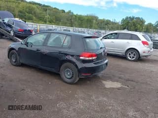 ✅ 2013 Volkswagen Golf • VIN: WVWDB7AJ3DW139277 • Lot: 43395254. Wystawiony na IAAI z przebiegiem 134 226 mil. Bezpłatny archiwum sprzedaży aukcyjnych z USA i szczegółowy raport historii pojazdu na DreamBid. Zdjęcie 3.