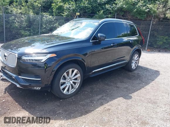 ✅ 2017 Volvo XC90 Inscription • VIN: YV4A22PL8H1112512 • Lot: 42634324. Listed on IAAI with 86,987 mi. Free auction sales archive from the USA and detailed vehicle history report at DreamBid. Image 2.