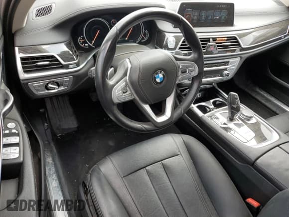 ✅ 2017 BMW 7 Series 740i • VIN: WBA7E2C37HG740601 • Lot: 53612705. Listed on Copart with 50,042 mi. Free auction sales archive from the USA and detailed vehicle history report at DreamBid. Image 8.