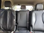 ✅ 2025 Kia Carnival LXS • VIN: KNDNB5K39S6462092 • Lot: 64713465. Wystawiony na Copart z przebiegiem 8 460 mil. Bezpłatny archiwum sprzedaży aukcyjnych z USA i szczegółowy raport historii pojazdu na DreamBid. Zdjęcie 10.