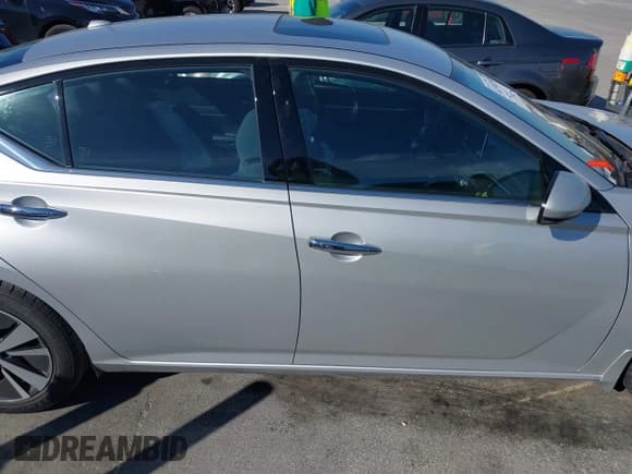 ✅ 2020 Nissan Altima SV • VIN: 1N4BL4DV7LC259171 • Lot: 41347148. Wystawiony na IAAI z przebiegiem 59 095 mil. Bezpłatny archiwum sprzedaży aukcyjnych z USA i szczegółowy raport historii pojazdu na DreamBid. Zdjęcie 13.