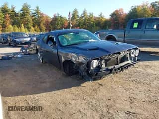 2020 Dodge Challenger SXT с VIN 2C3CDZGG0LH146718, выставлен на аукционе IAAI как лот 40532636 с пробегом 69 437 миль миль и . История ставок и продаж доступна на DreamBid. Изображение 1.