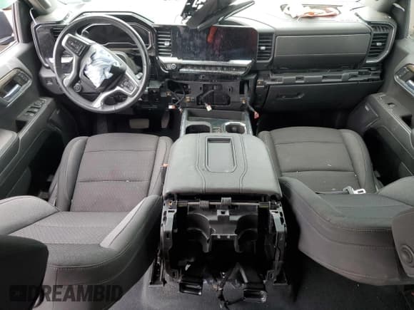 ✅ 2022 Chevrolet Silverado 1500 LT Trail Boss • VIN: 3GCUDFET1NG646193 • Lot: 62421255. Wystawiony na Copart z przebiegiem 32 343 mil. Bezpłatny archiwum sprzedaży aukcyjnych z USA i szczegółowy raport historii pojazdu na DreamBid. Zdjęcie 8.