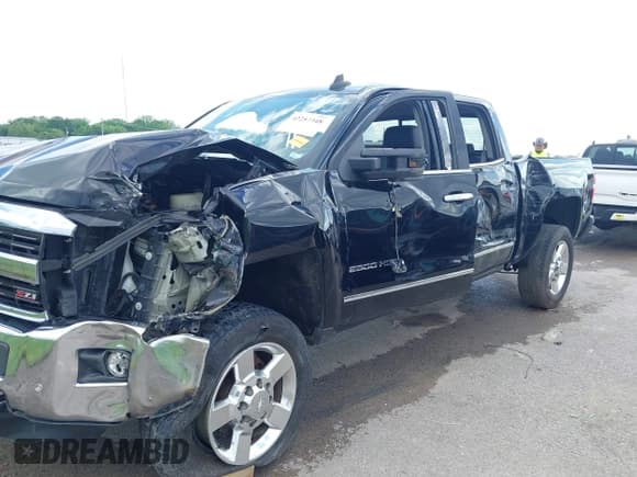 ✅ 2016 Chevrolet Silverado 2500HD LTZ • VIN: 1GC1KWE87GF114035 • Lot: 42254348. Listed on IAAI with Not provided. Free auction sales archive from the USA and detailed vehicle history report at DreamBid. Image 6.