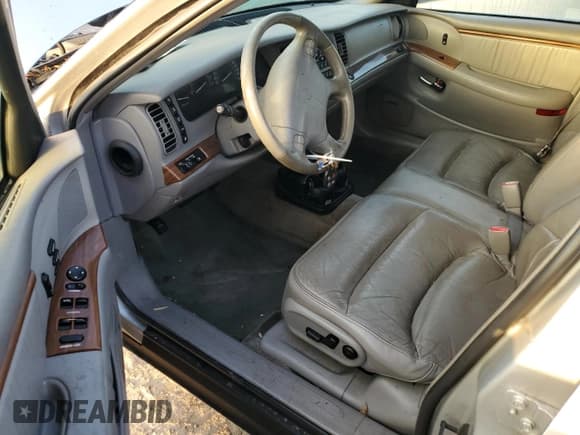 ✅ 2002 Buick Park Avenue Ultra • VIN: 1G4CU541124187502 • Lot: 75598424. Listed on Copart with Not provided. Free auction sales archive from the USA and detailed vehicle history report at DreamBid. Image 8.