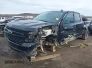 ✅ 2022 Chevrolet Silverado 1500 RST • VIN: 3GCUYEET2NG172334 • Лот: 41042263. Опубликован ранее на IAAI с пробегом 72 747 миль. Бесплатный доступ к архиву аукционных продаж из США и подробный отчёт об истории автомобиля на DreamBid. Изображение 2.