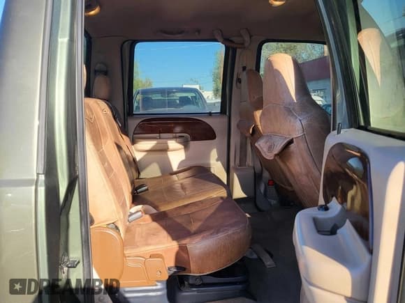 ✅ 2004 Ford F-350 XL • VIN: 1FTSW31P34ED39316 • Lot: 61981365. Listed on Copart with 212,991 mi. Free auction sales archive from the USA and detailed vehicle history report at DreamBid. Image 6.