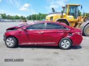 ✅ 2014 Hyundai Sonata Limited • VIN: KMHEC4A43EA116425 • Lot: 42198250. Wystawiony na IAAI z przebiegiem 118 558 mil. Bezpłatny archiwum sprzedaży aukcyjnych z USA i szczegółowy raport historii pojazdu na DreamBid. Zdjęcie 14.