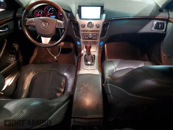 ✅ 2010 Cadillac CTS • VIN: 1G6DK5EG1A0134597 • Lot: 66235475. Wystawiony na Copart z przebiegiem 185 615 mil. Bezpłatny archiwum sprzedaży aukcyjnych z USA i szczegółowy raport historii pojazdu na DreamBid. Zdjęcie 8.