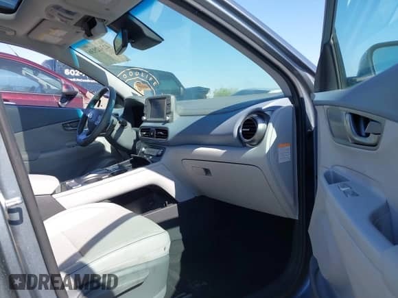 2019 Hyundai Kona Limited z VIN KM8K33AG9KU045944, wystawiony jako IAAI lot #42312936 z przebiegiem 87 925 mil mil oraz . Historia ofert i sprzedaży dostępna na DreamBid. Obrazek 5.