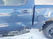 ✅ 2022 Chevrolet Silverado 1500 LT Trail Boss • VIN: 3GCPYFEL9NG210466 • Lot: 41393751. Wystawiony na IAAI z przebiegiem 74 128 mil. Bezpłatny archiwum sprzedaży aukcyjnych z USA i szczegółowy raport historii pojazdu na DreamBid. Zdjęcie 6.