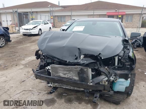 ✅ 2015 Chevrolet Impala LT • VIN: 2G1125S39F9277692 • Lot: 43747734. Listed on IAAI with 116,049 mi. Free auction sales archive from the USA and detailed vehicle history report at DreamBid. Image 12.