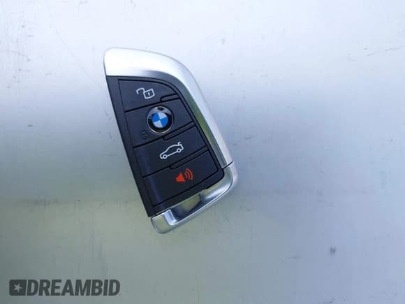 ✅ 2022 BMW M4 Competition • VIN: WBS33AZ04NCJ20752 • Лот: 42153801. Опубликован ранее на IAAI с пробегом 9 523 миль. Бесплатный доступ к архиву аукционных продаж из США и подробный отчёт об истории автомобиля на DreamBid. Изображение 11.