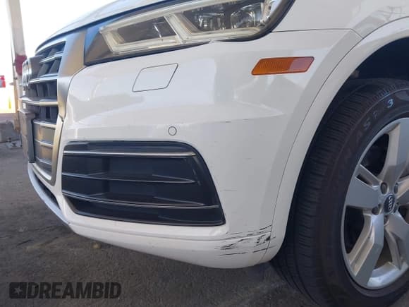 ✅ 2018 Audi Q5 Premium Plus • VIN: WA1BNAFY3J2007604 • Lot: 43451006. Wystawiony na IAAI z przebiegiem 120 424 mil. Bezpłatny archiwum sprzedaży aukcyjnych z USA i szczegółowy raport historii pojazdu na DreamBid. Zdjęcie 19.