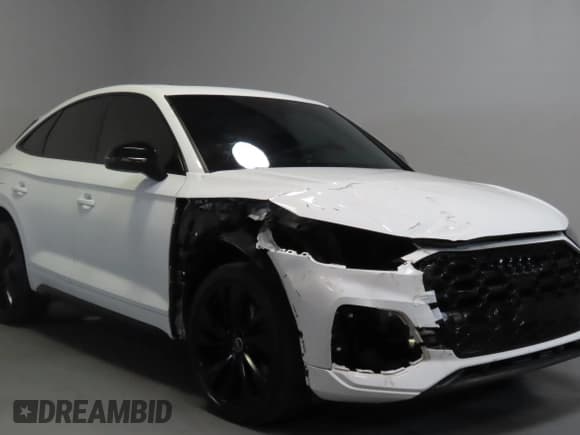 ✅ 2023 Audi SQ5 Sportback Premium Plus • VIN: WA124AFY1P2038636 • Лот: 53910115. Опубликован ранее на Copart с пробегом 27 258 миль. Бесплатный доступ к архиву аукционных продаж из США и подробный отчёт об истории автомобиля на DreamBid. Изображение 1.