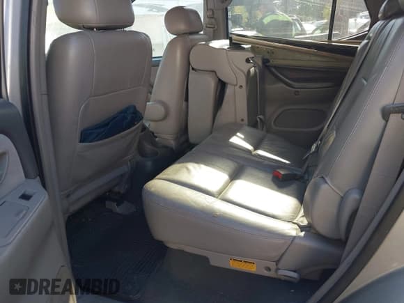 ✅ 2002 Toyota Sequoia SR5 • VIN: 5TDBT44AX2S070809 • Лот: 43394810. Опубликован ранее на IAAI с пробегом 239 685 миль. Бесплатный доступ к архиву аукционных продаж из США и подробный отчёт об истории автомобиля на DreamBid. Изображение 8.