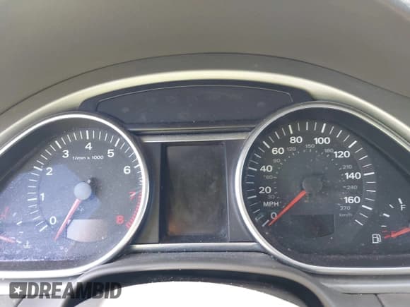 ✅ 2007 Audi Q7 Premium • VIN: WA1BY74L57D089303 • Lot: 42589432. Wystawiony na IAAI z przebiegiem 177 000 mil. Bezpłatny archiwum sprzedaży aukcyjnych z USA i szczegółowy raport historii pojazdu na DreamBid. Zdjęcie 7.