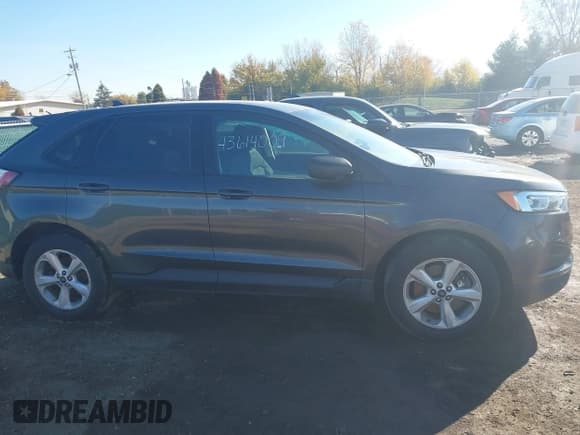 ✅ 2020 Ford Edge SE • VIN: 2FMPK4G9XLBA61536 • Lot: 43614009. Wystawiony na IAAI z przebiegiem 63 370 mil. Bezpłatny archiwum sprzedaży aukcyjnych z USA i szczegółowy raport historii pojazdu na DreamBid. Zdjęcie 13.