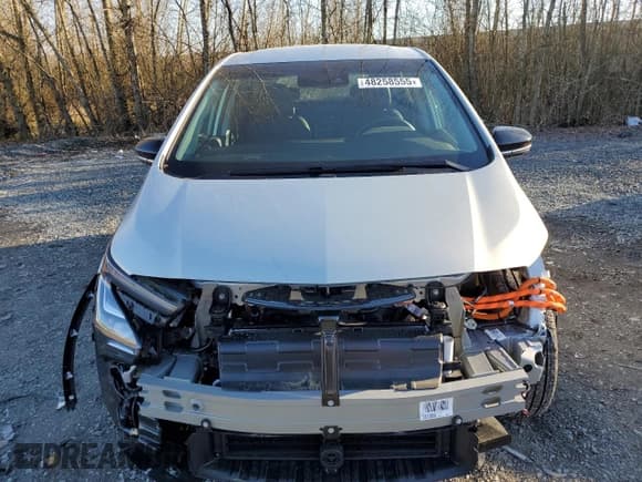 ✅ 2023 Chevrolet Bolt EV 2LT • VIN: 1G1FX6S01P4201164 • Lot: 48258555. Wystawiony na Copart z przebiegiem 2 204 mil. Bezpłatny archiwum sprzedaży aukcyjnych z USA i szczegółowy raport historii pojazdu na DreamBid. Zdjęcie 5.