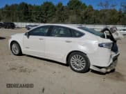 ✅ 2013 Ford Fusion SE Hybrid • VIN: 3FA6P0LUXDR206913 • Лот: 89709695. Опубликован ранее на Copart с пробегом 215 010 миль. Бесплатный доступ к архиву аукционных продаж из США и подробный отчёт об истории автомобиля на DreamBid. Изображение 2.