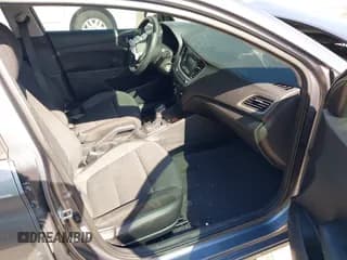 ✅ 2019 Hyundai Accent SE • VIN: 3KPC24A34KE051308 • Лот: 42059994. Опубликован ранее на IAAI с пробегом 112 185 миль. Бесплатный доступ к архиву аукционных продаж из США и подробный отчёт об истории автомобиля на DreamBid. Изображение 5.