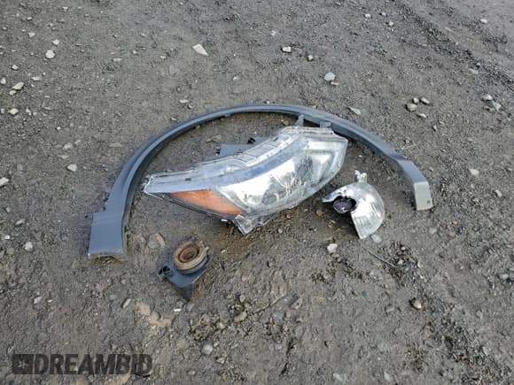 ✅ 2018 Nissan Rogue S • VIN: JN1BJ1CR3JW285686 • Lot: 94051045. Wystawiony na Copart z przebiegiem 26 458 mil. Bezpłatny archiwum sprzedaży aukcyjnych z USA i szczegółowy raport historii pojazdu na DreamBid. Zdjęcie 13.