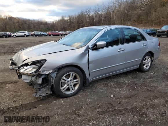 ✅ 2007 Honda Accord EX • VIN: 1HGCM56767A150266 • Лот: 93219845. Опубликован ранее на Copart с пробегом Не указан. Бесплатный доступ к архиву аукционных продаж из США и подробный отчёт об истории автомобиля на DreamBid. Изображение 1.