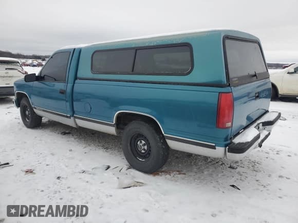 ✅ 1998 GMC Sierra 1500 • VIN: 1GTEC14R7WZ530823 • Лот: 87260764. Опубликован ранее на Copart с пробегом 205 142 миль. Бесплатный доступ к архиву аукционных продаж из США и подробный отчёт об истории автомобиля на DreamBid. Изображение 2.