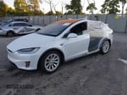 ✅ 2020 Tesla Model X Long Range • VIN: 5YJXCAE2XLF234092 • Lot: 43008499. Wystawiony na IAAI z przebiegiem 64 789 mil. Bezpłatny archiwum sprzedaży aukcyjnych z USA i szczegółowy raport historii pojazdu na DreamBid. Zdjęcie 22.