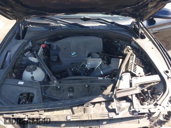 ✅ 2016 BMW 5 Series 528i • VIN: WBA5A5C51GG352543 • Lot: 43266801. Listed on IAAI with 132,494 mi. Free auction sales archive from the USA and detailed vehicle history report at DreamBid. Image 10.